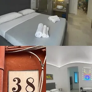 https://civico-38-le-tre-chiavi.barihotels.org